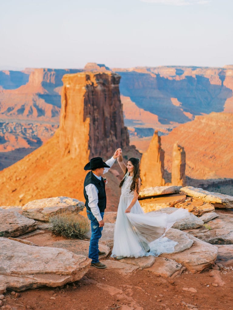 adventure elopement in the desert of Moab, Utah