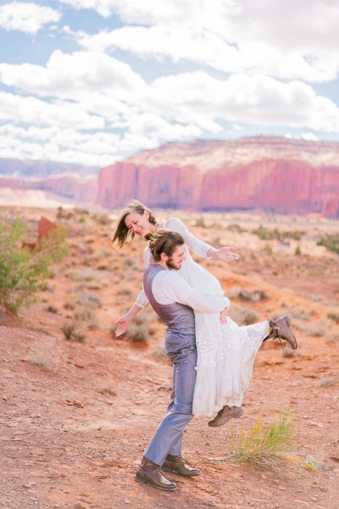 Moab, Utah elopement by Malachi at Shell Creek Photography